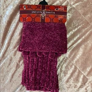 Purple scarf/hat/gloves